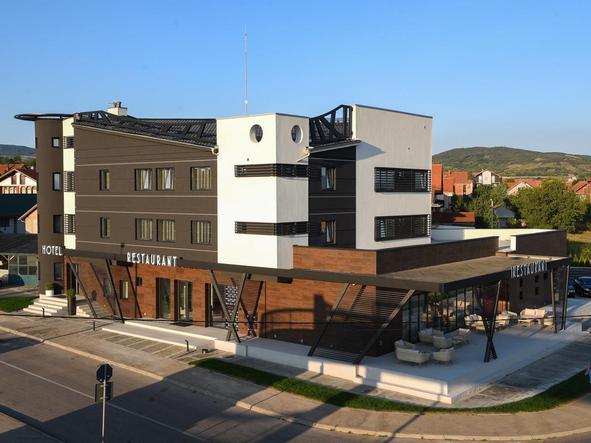 Hotel Ideo Lux Nis Exterior photo