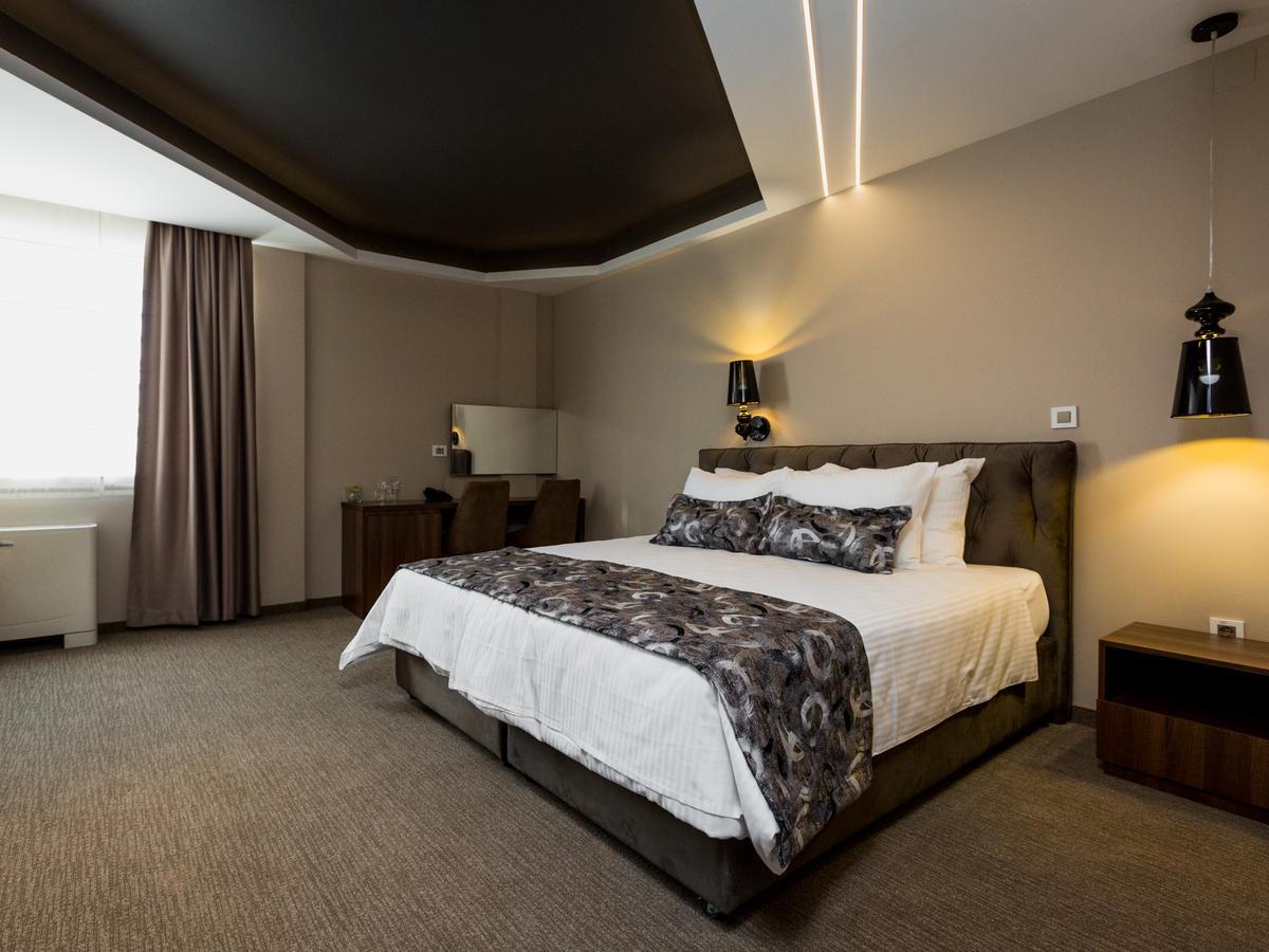 Hotel Ideo Lux Nis Exterior photo
