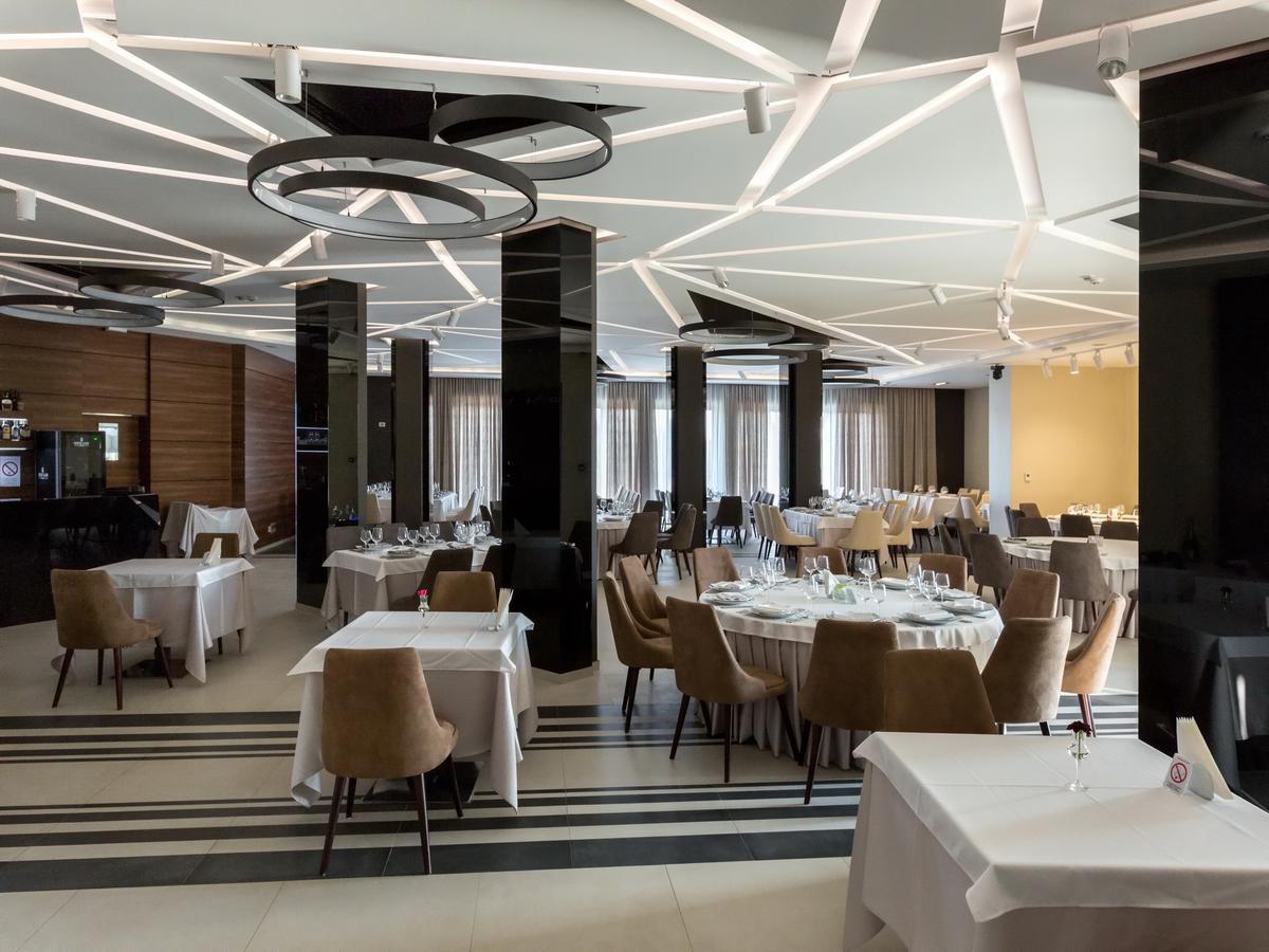 Hotel Ideo Lux Nis Exterior photo