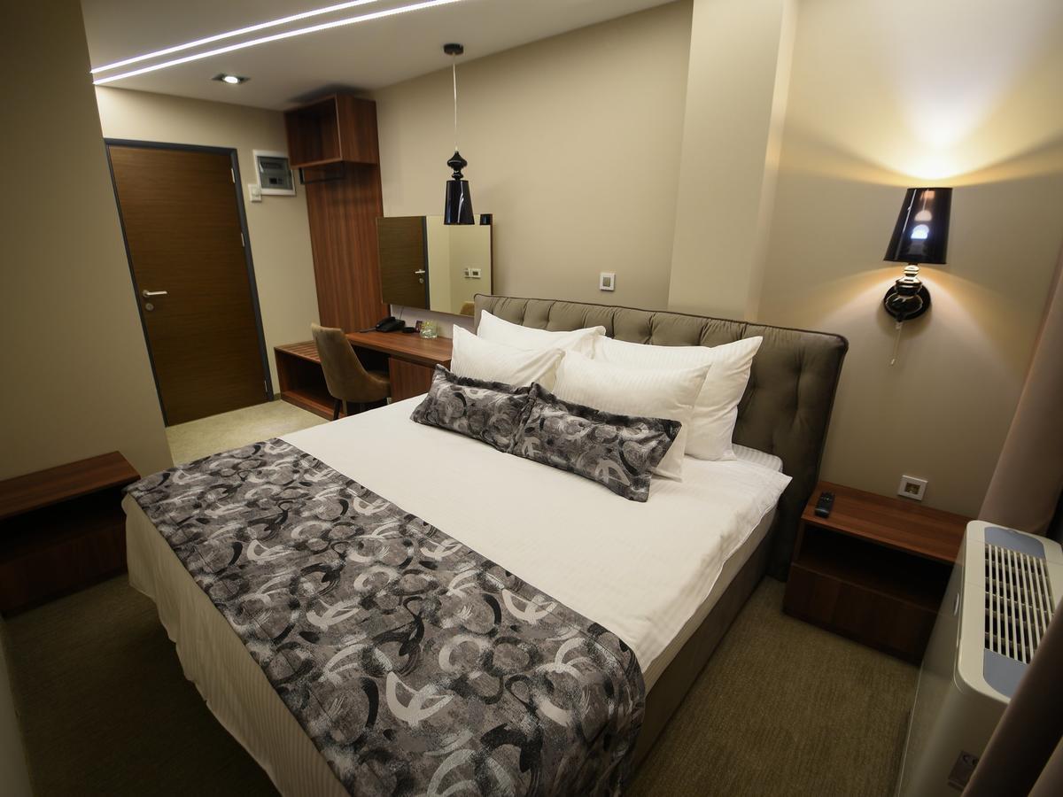 Hotel Ideo Lux Nis Exterior photo